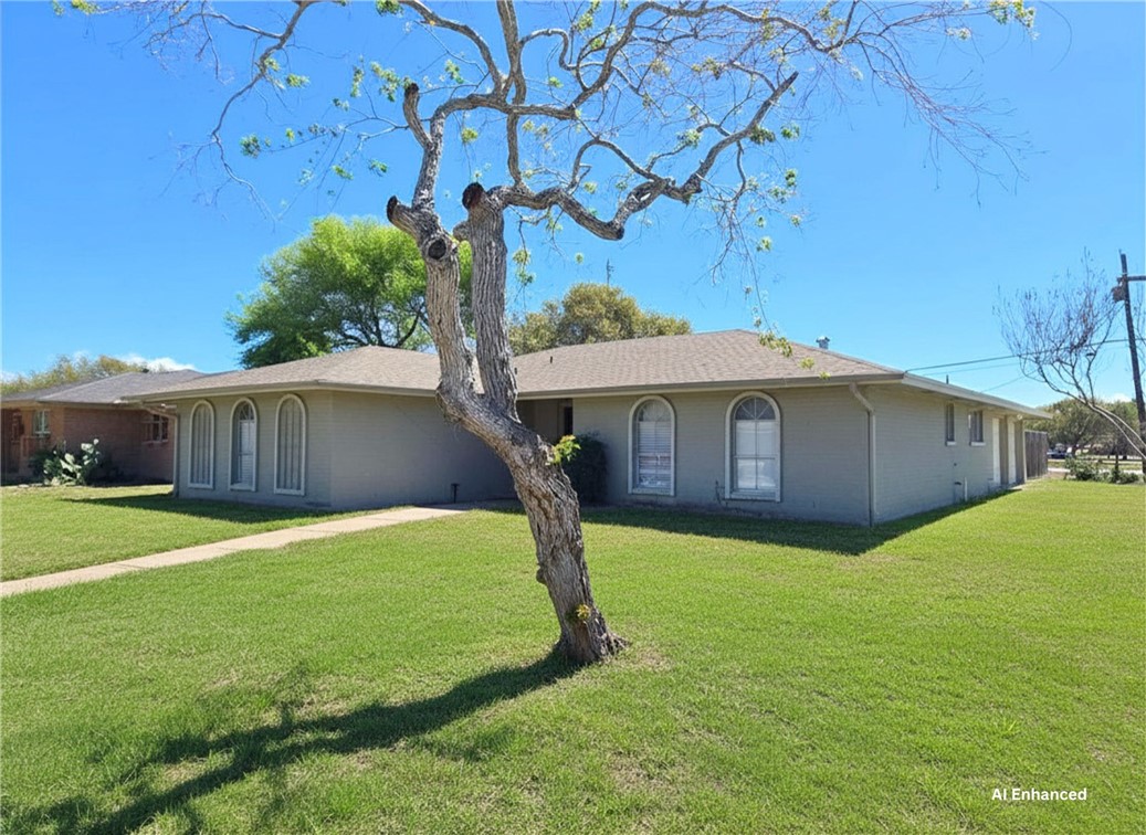302 Frio Dr Property Photo 1