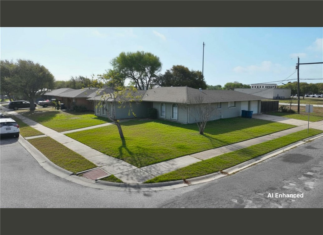 302 Frio Dr Property Photo 3