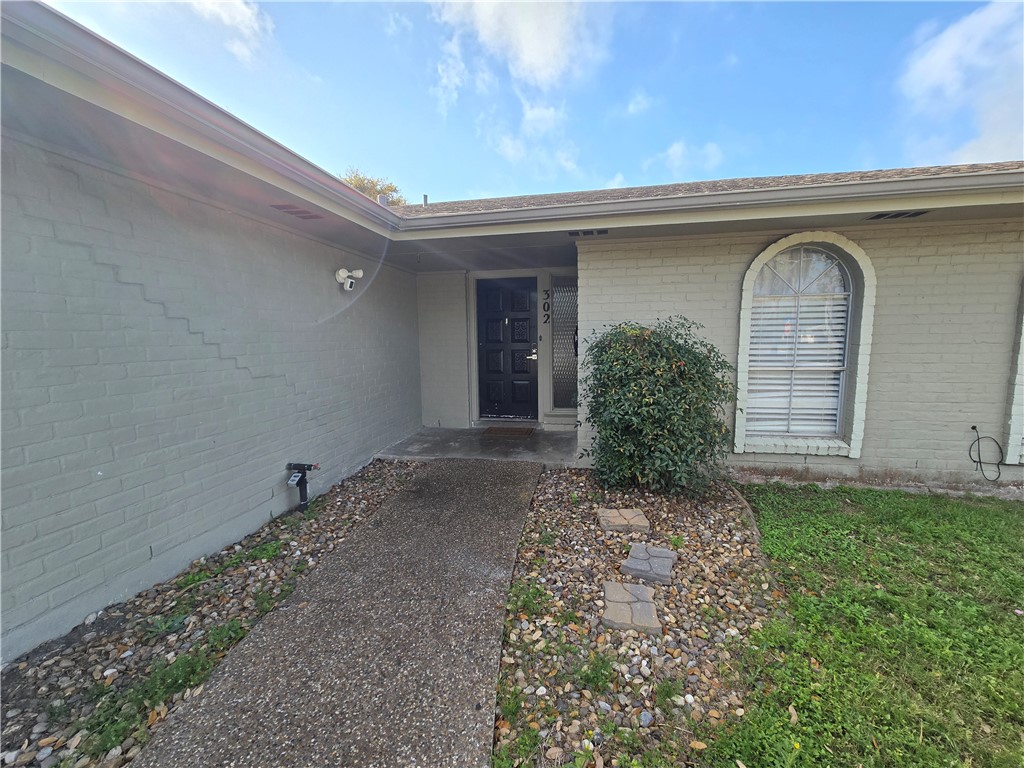 302 Frio Dr Property Photo 7
