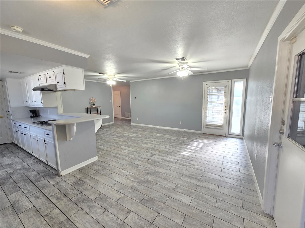 302 Frio Dr Property Photo 17