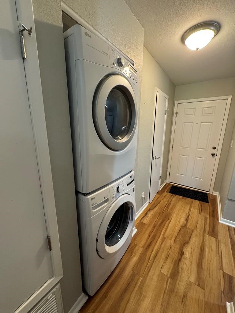 302 St. Andrews A-102 Property Photo 6