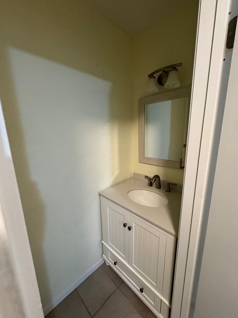 302 St. Andrews A-102 Property Photo 7