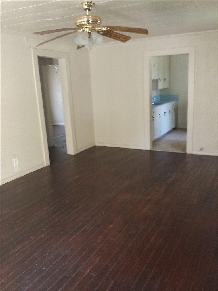 219 Tutt Ave Property Photo 9