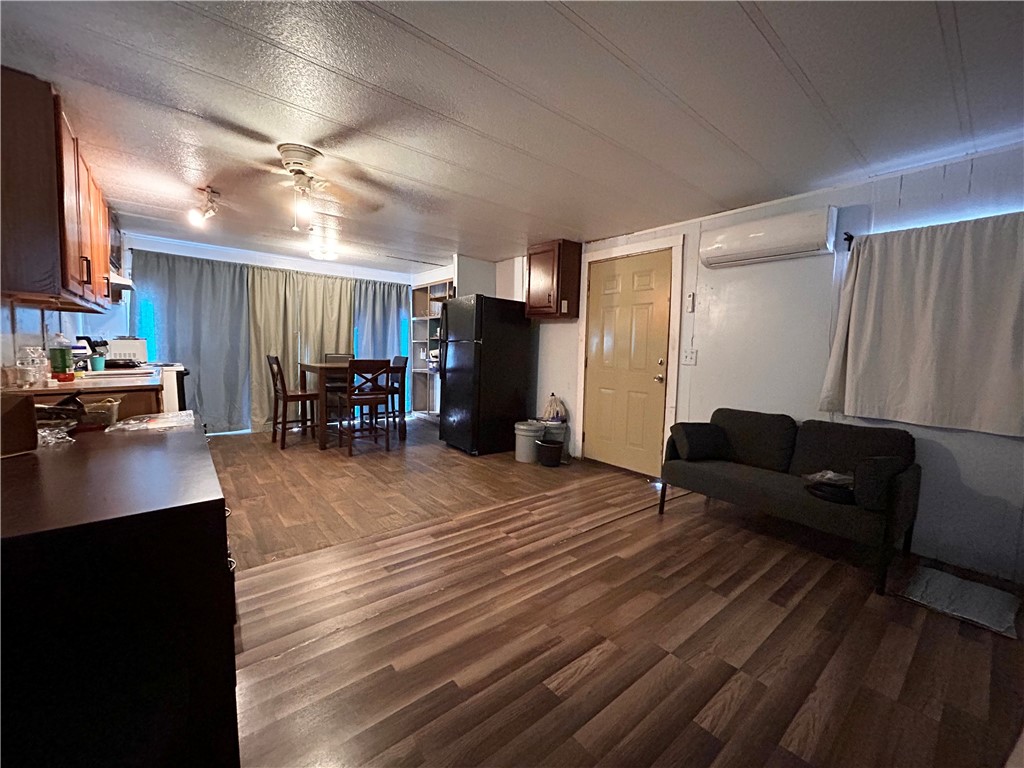127 County Road 3201 Property Photo 9
