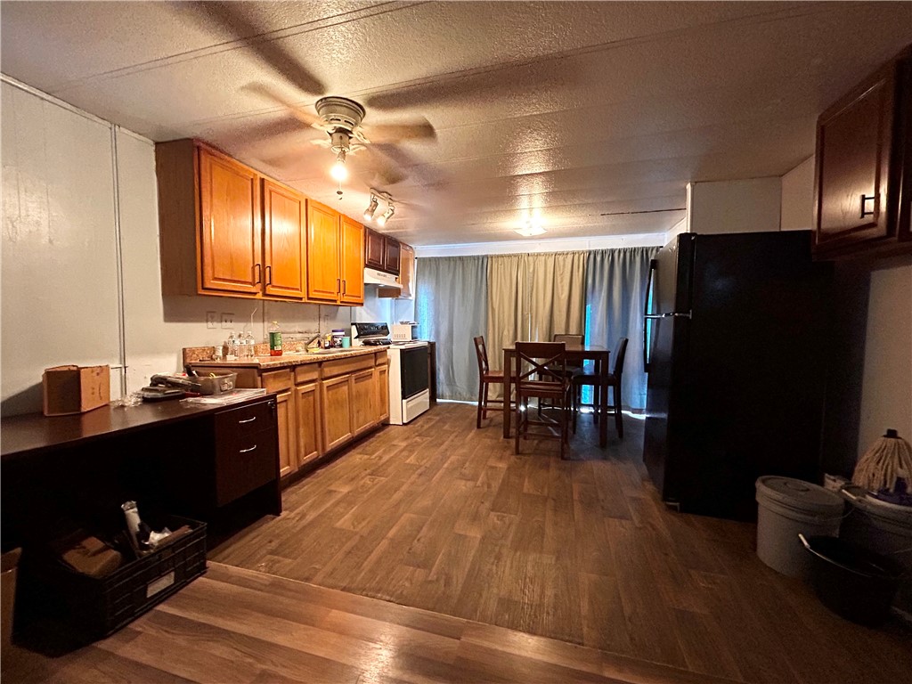 127 County Road 3201 Property Photo 10