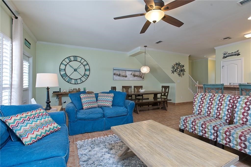 15110 Leeward Dr 203 Property Photo 4