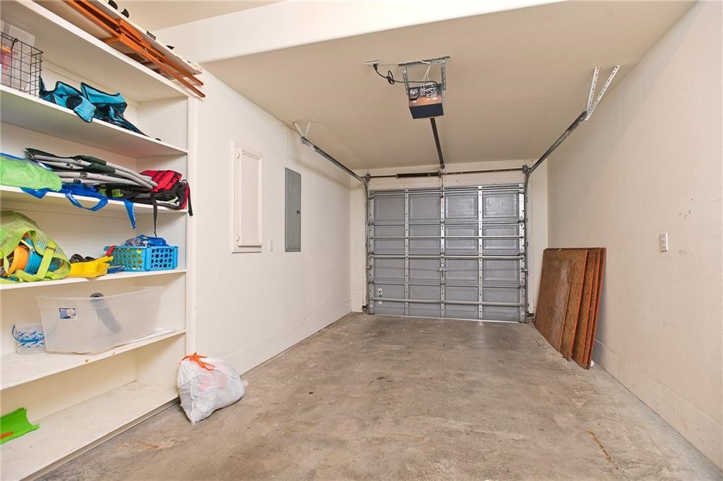 15110 Leeward Dr 203 Property Photo 28