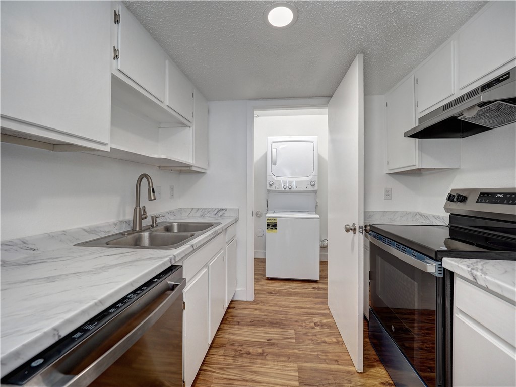 4334 Ocean Dr 504 Property Photo 15
