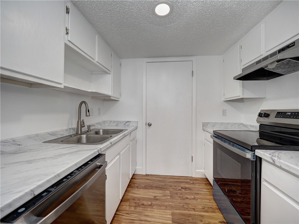4334 Ocean Dr 504 Property Photo 16
