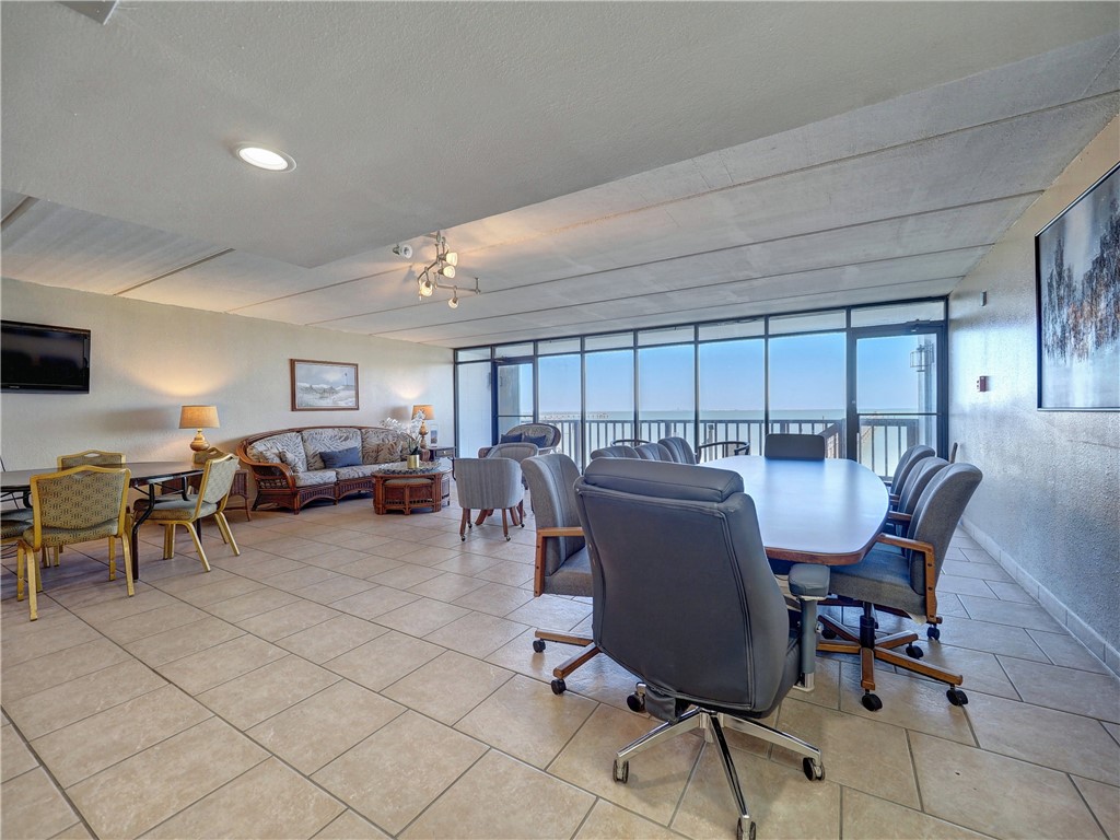 4334 Ocean Dr 504 Property Photo 29