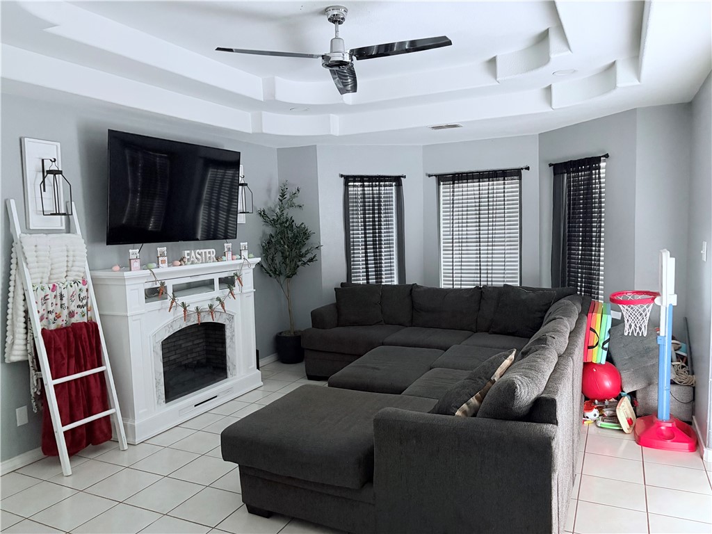 614 Cactus Property Photo 4