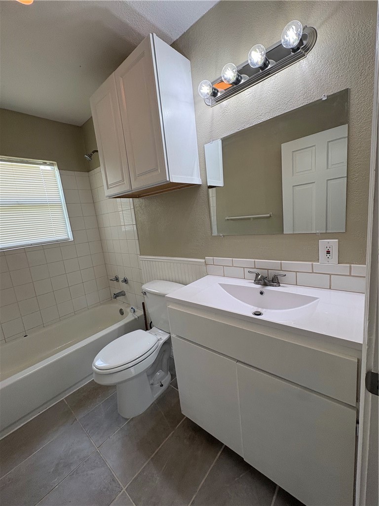 1341 Daytona Dr Property Photo 9