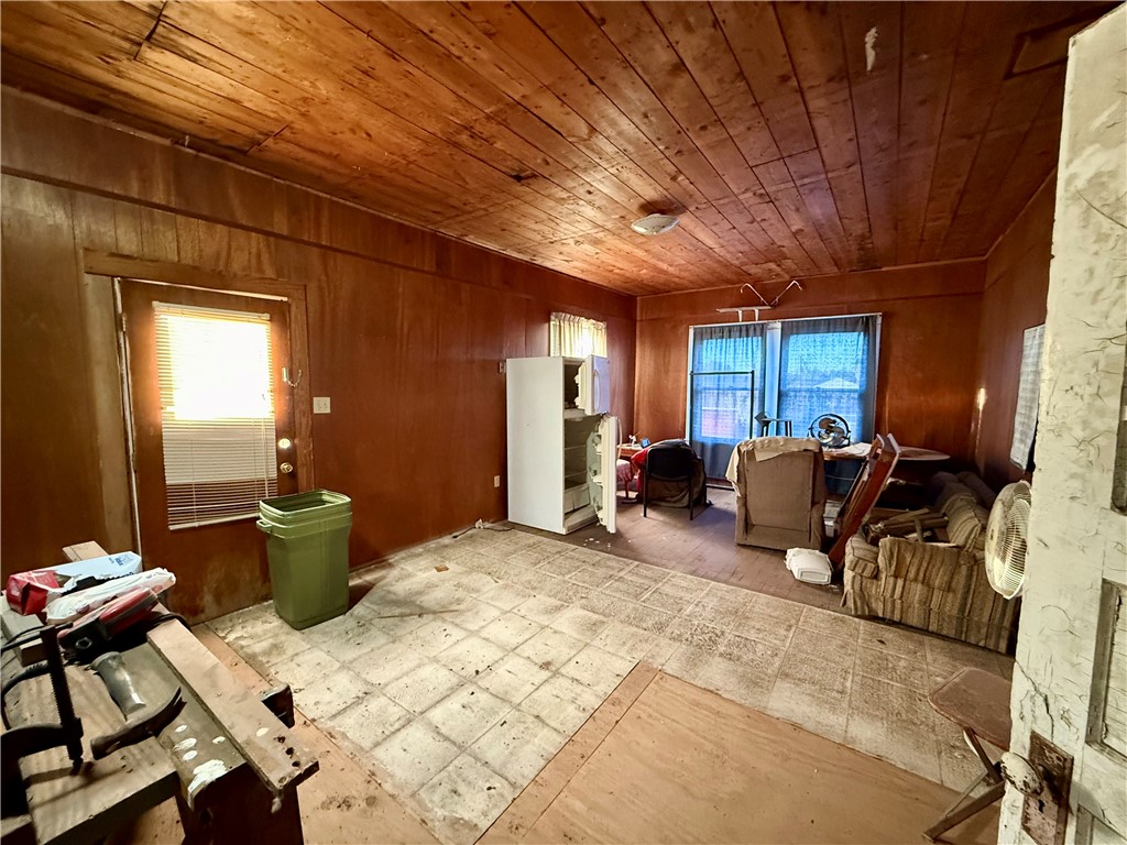 719 W Kleberg Ave Property Photo 16