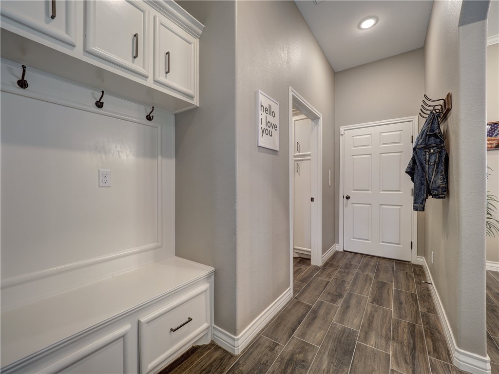 1422 Sansa St Property Photo 35