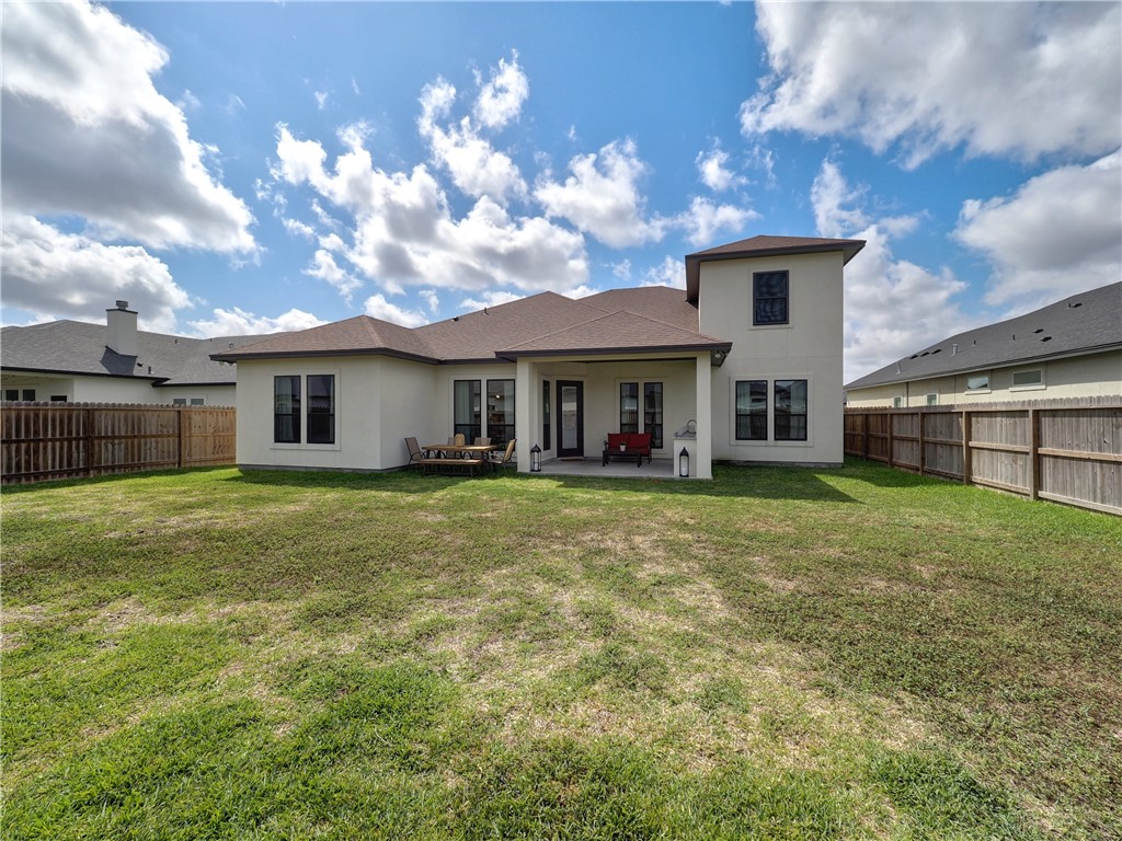 1422 Sansa St Property Photo 39