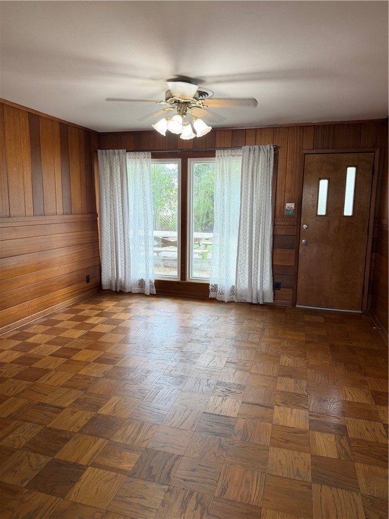 525 Grant Pl Property Photo 11