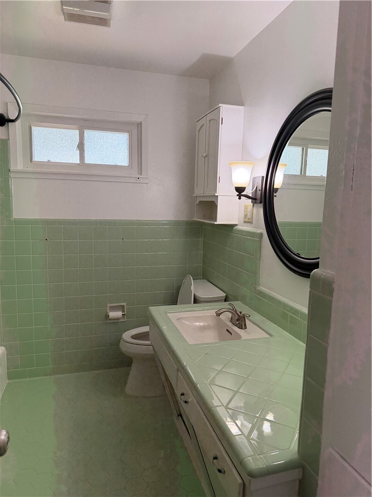 525 Grant Pl Property Photo 19