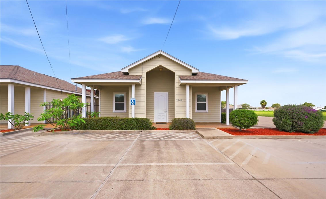 2248 Flour Bluff Dr Property Photo 14