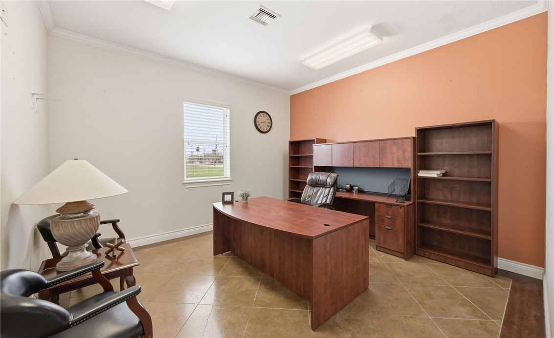 2248 Flour Bluff Dr Property Photo 20