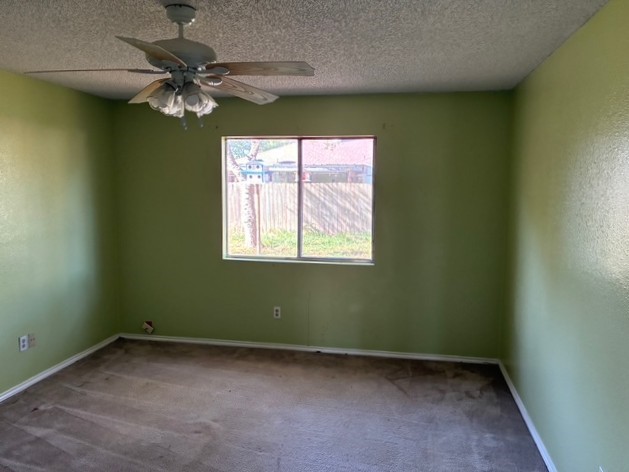 10518 Pioneer Dr Property Photo 4