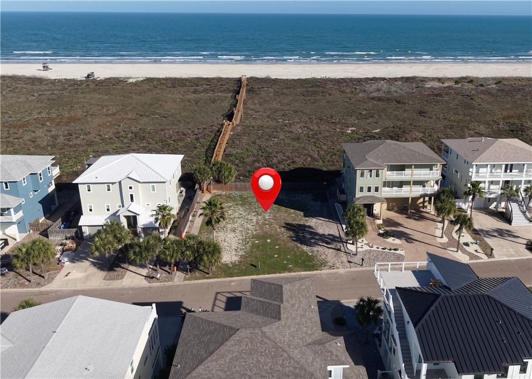 854 Oceanside Dr Property Photo 2