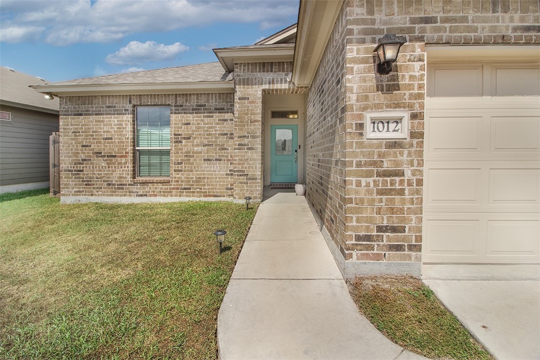 1012 Ocean Breeze Property Photo 3