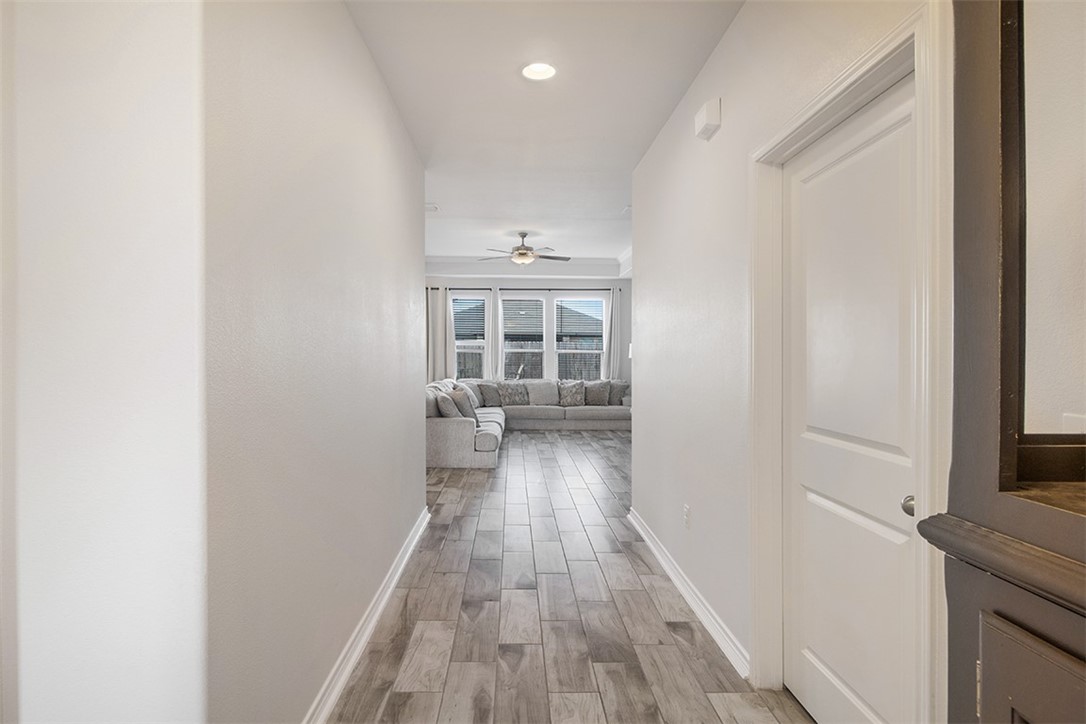 1012 Ocean Breeze Property Photo 4