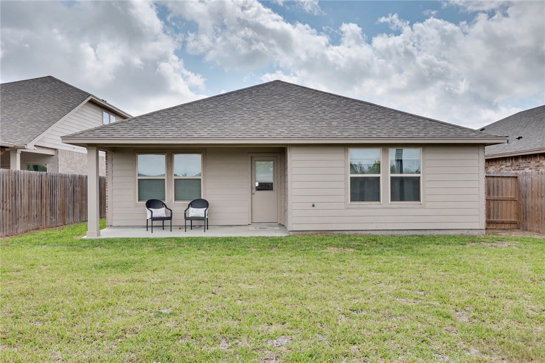 8113 Cattlemen Dr Property Photo 30