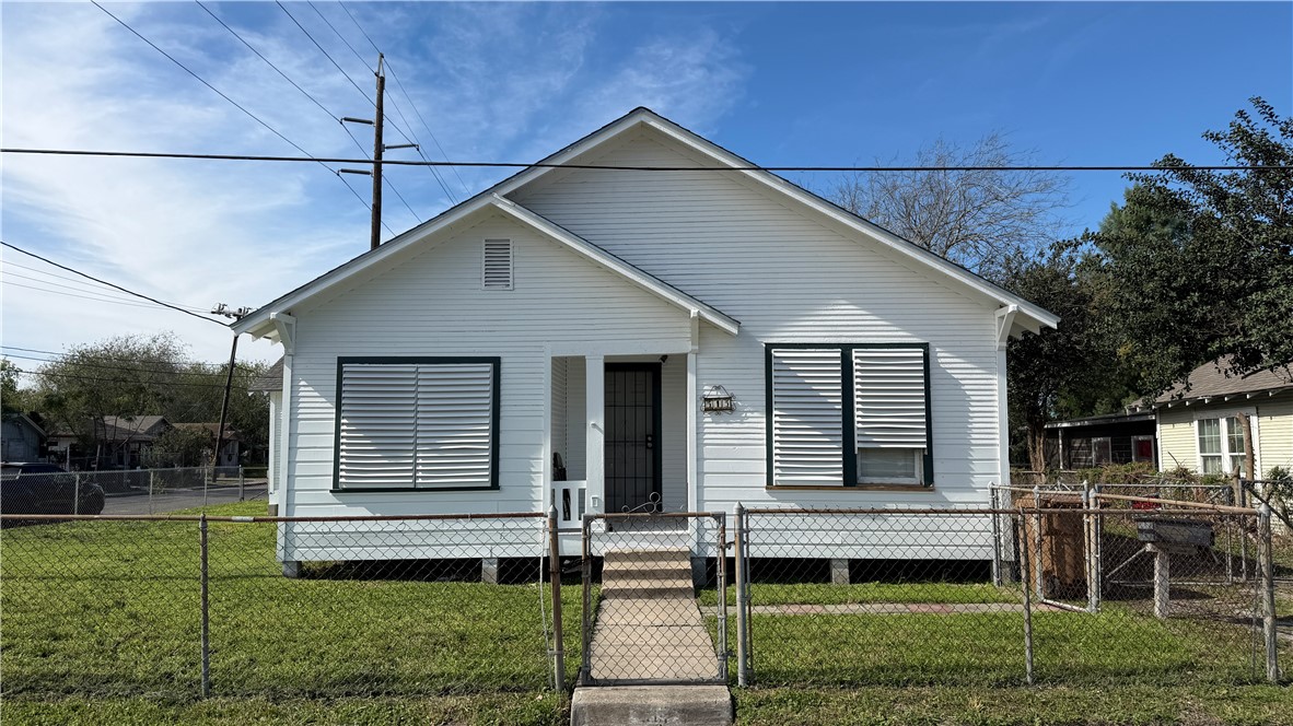 515 Harmon St Property Photo 1