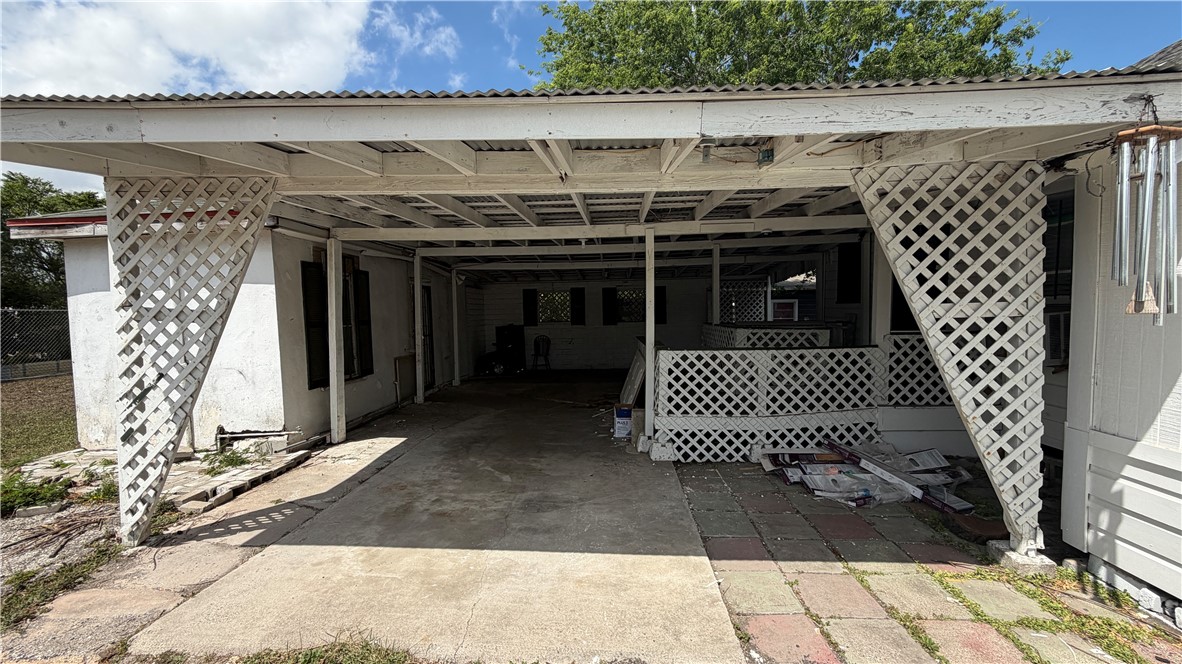 515 Harmon St Property Photo 26