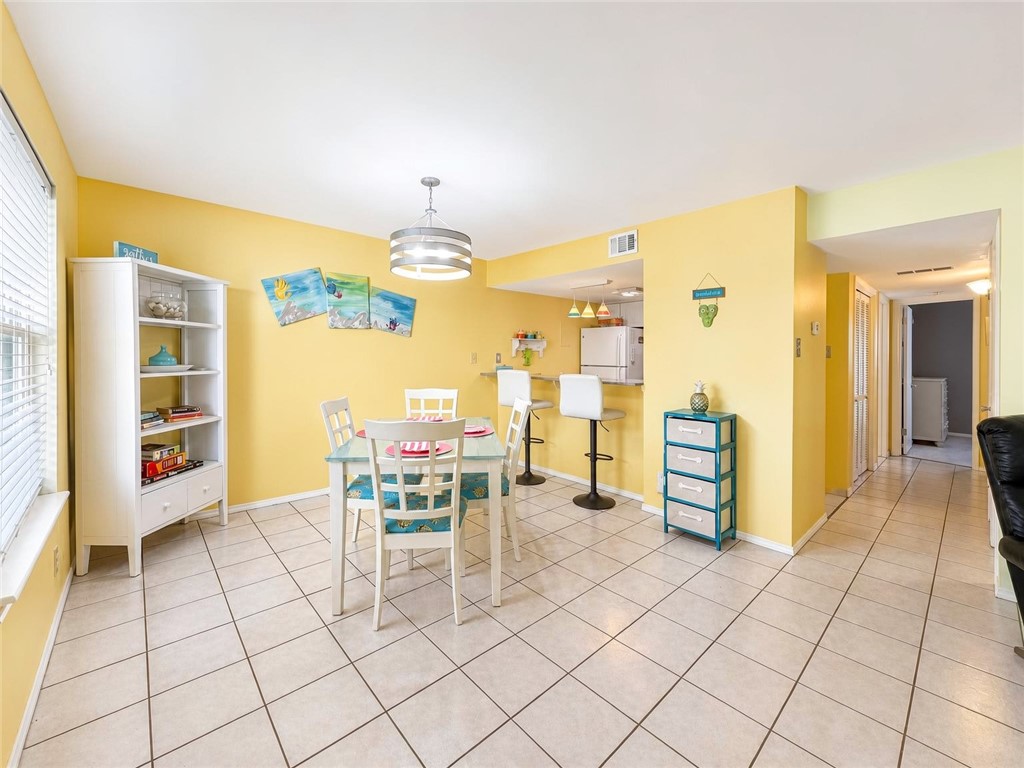 14921 Windward Dr 104 Property Photo 4