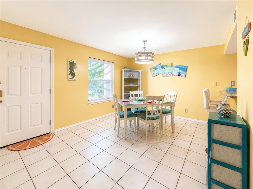 14921 Windward Dr 104 Property Photo 5