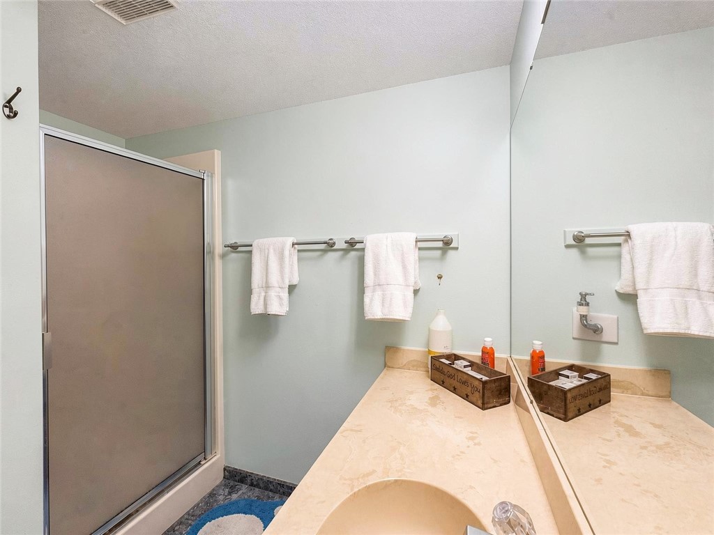 14921 Windward Dr 104 Property Photo 11