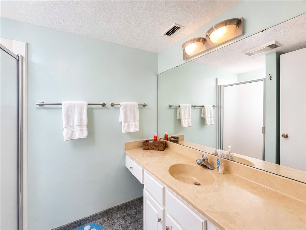 14921 Windward Dr 104 Property Photo 12
