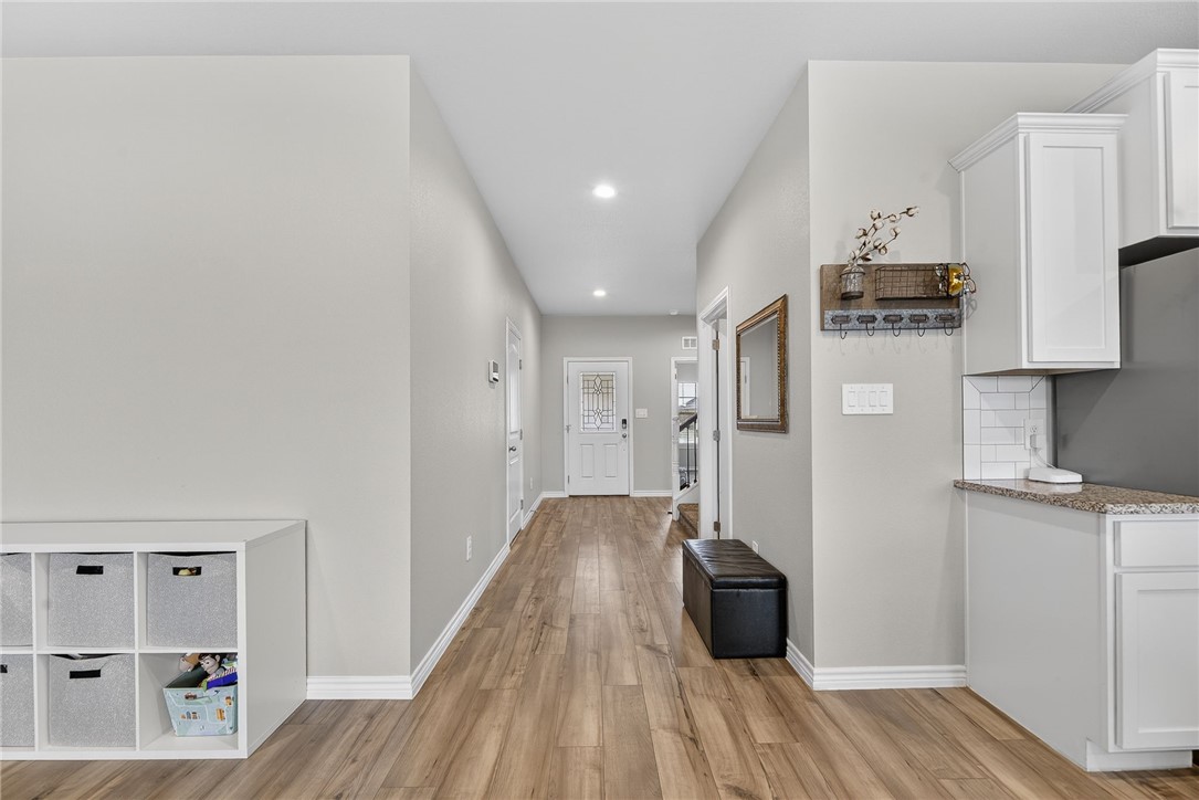 1346 Regents Park Lane Property Photo 6