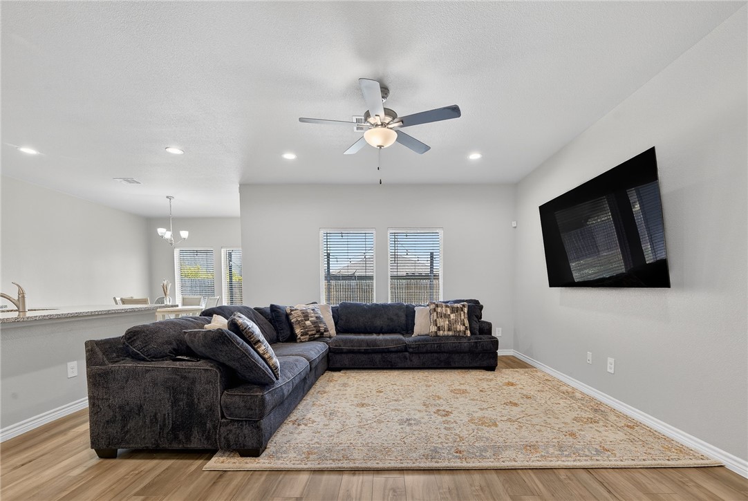 1346 Regents Park Lane Property Photo 7
