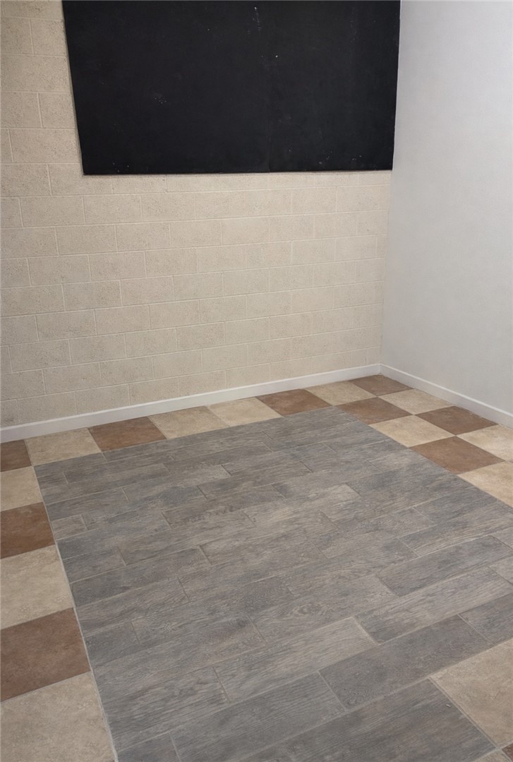 1301 S Staples St Property Photo 6