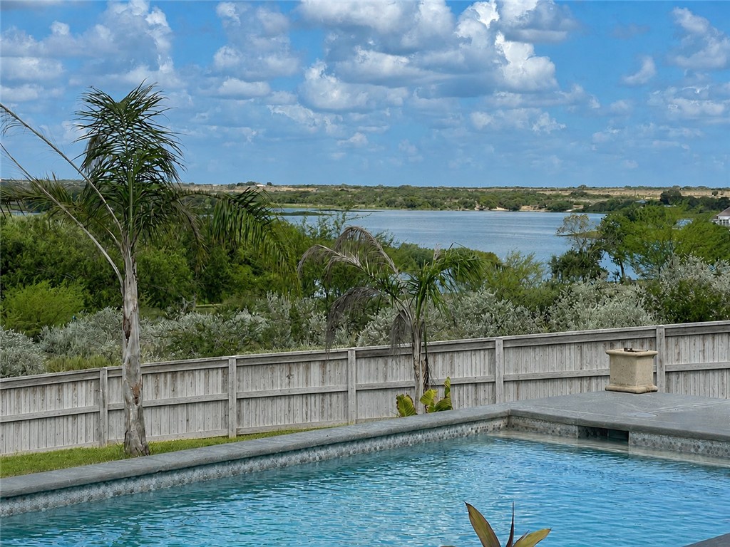 642 Nakishwana Property Photo 2