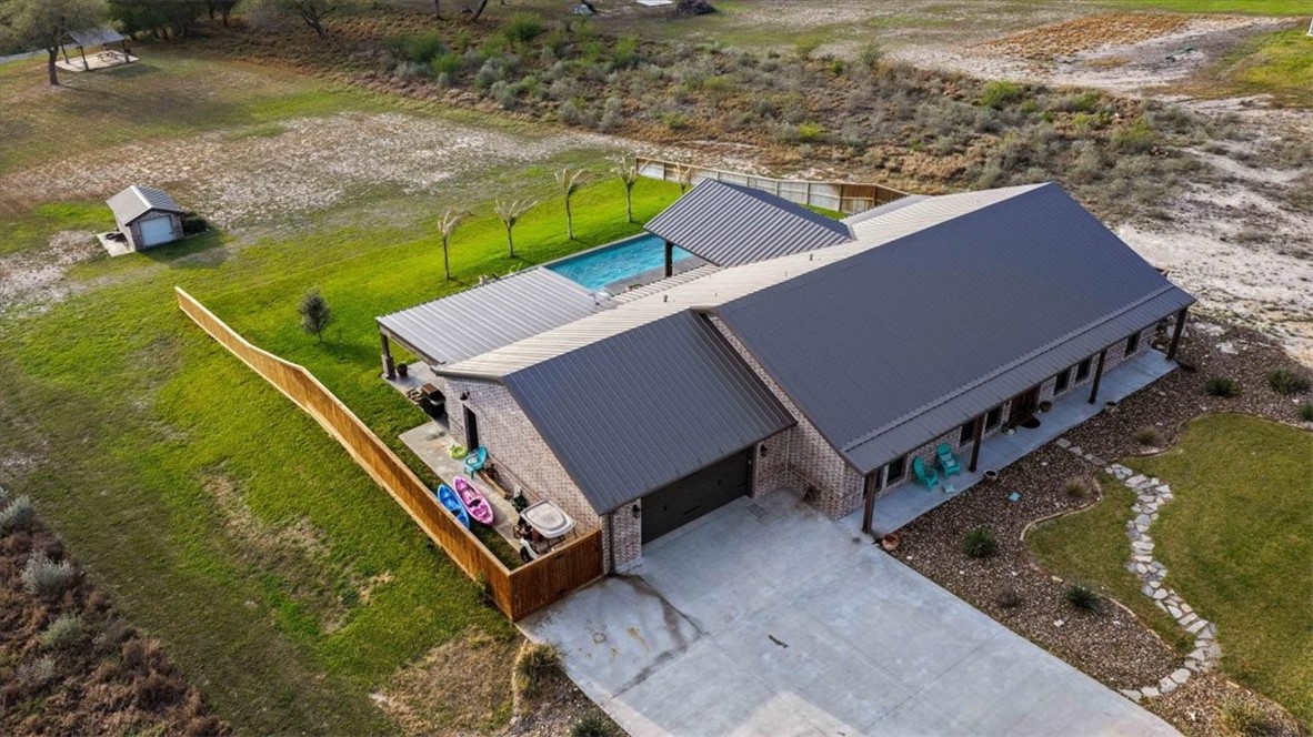 642 Nakishwana Property Photo 6