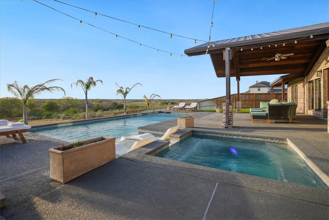 642 Nakishwana Property Photo 29