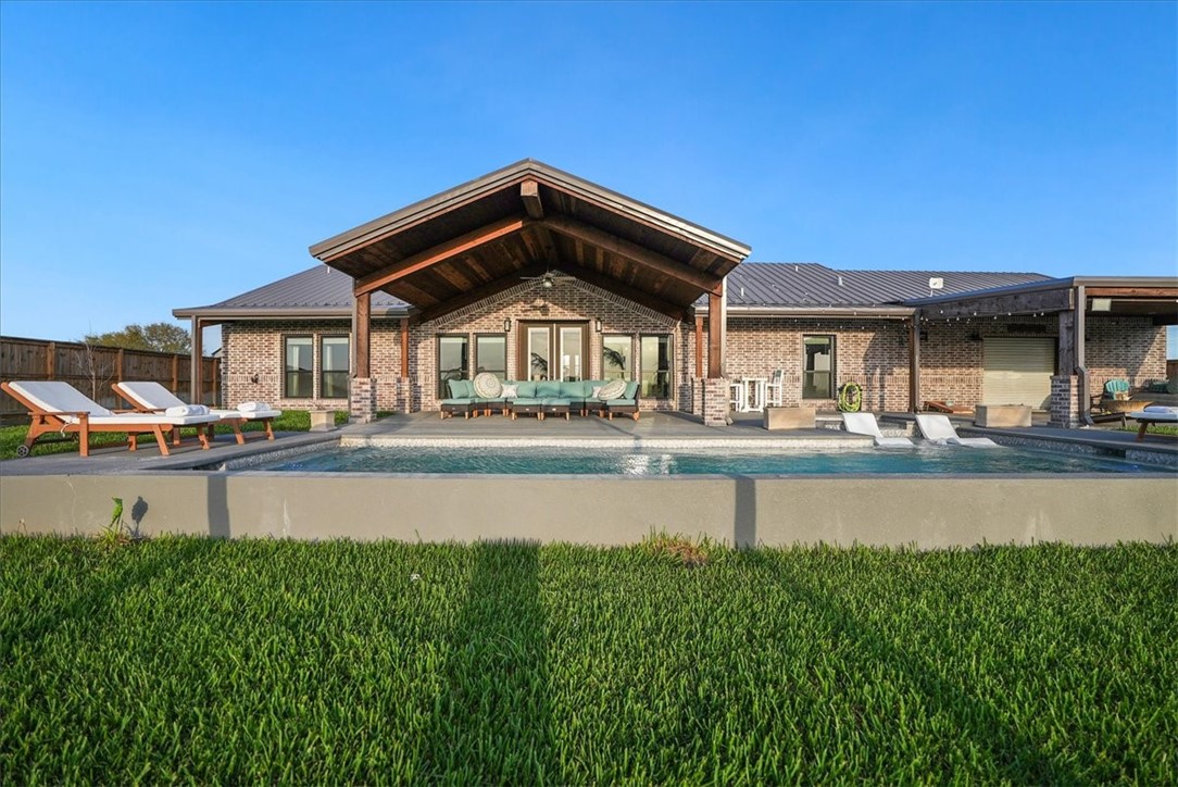 642 Nakishwana Property Photo 32