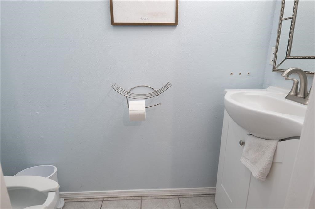 939 Ayers St Property Photo 11