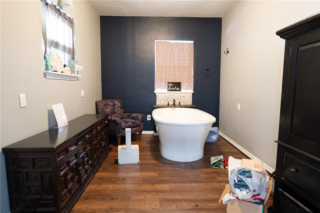 939 Ayers St Property Photo 14