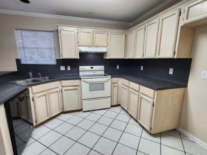 7933 Wolverine Property Photo 6
