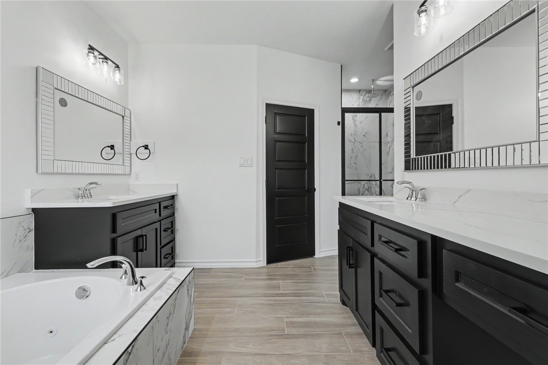 6849 La Salle Dr Property Photo 12