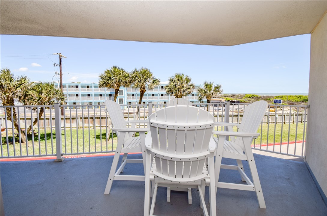 800 Sandcastle Dr 108 Property Photo 13