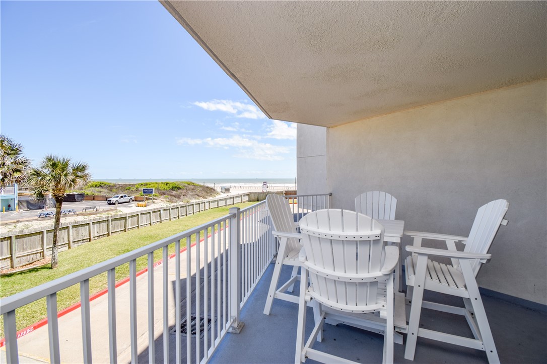 800 Sandcastle Dr 108 Property Photo 15
