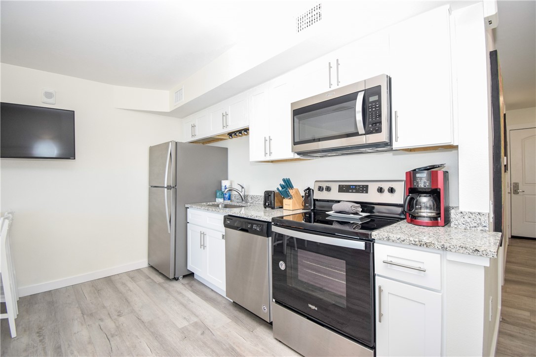 800 Sandcastle Dr 110 Property Photo 8