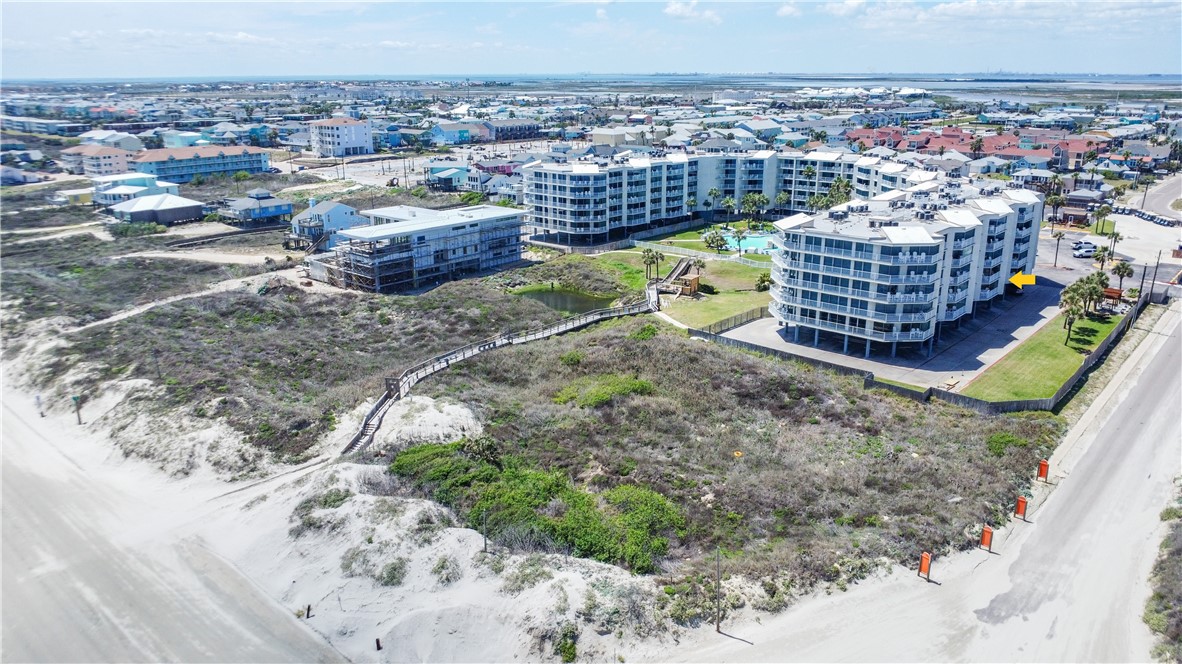 800 Sandcastle Dr 110 Property Photo 18