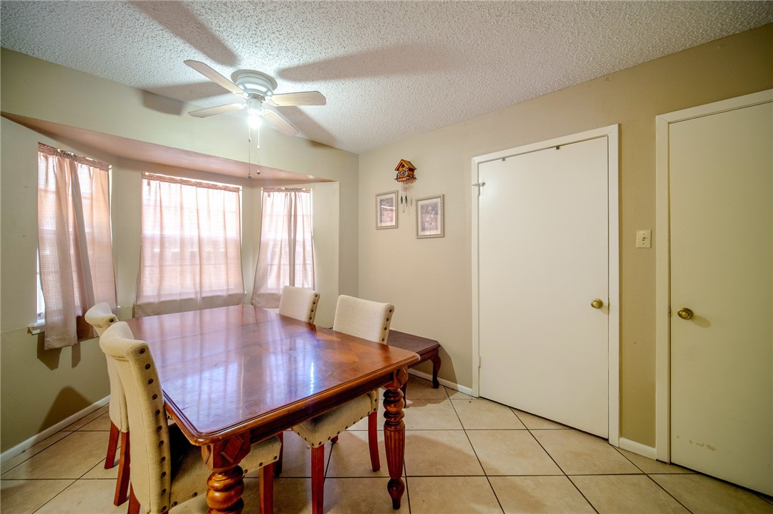 4305 Lavaca River Ct Property Photo 6